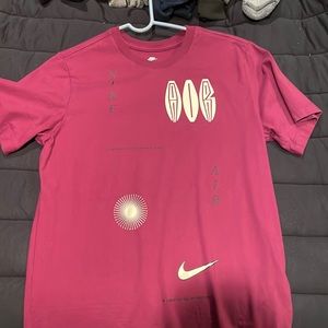 Nike Maroon Tee